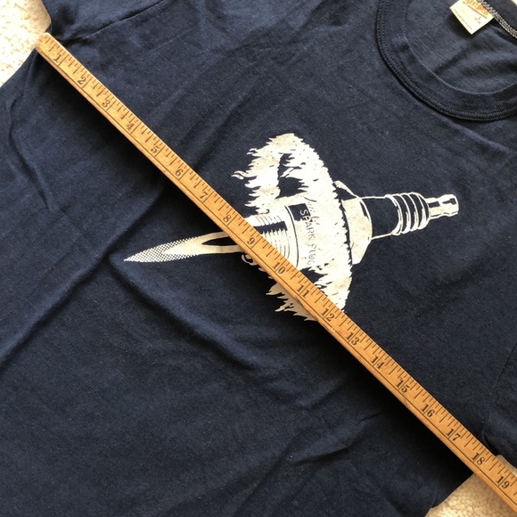 Vintage spark plug design dark blue tee shirt - Picture 7 of 8
